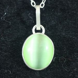 Sterling Silver 925 Green Cats Eye Pendant